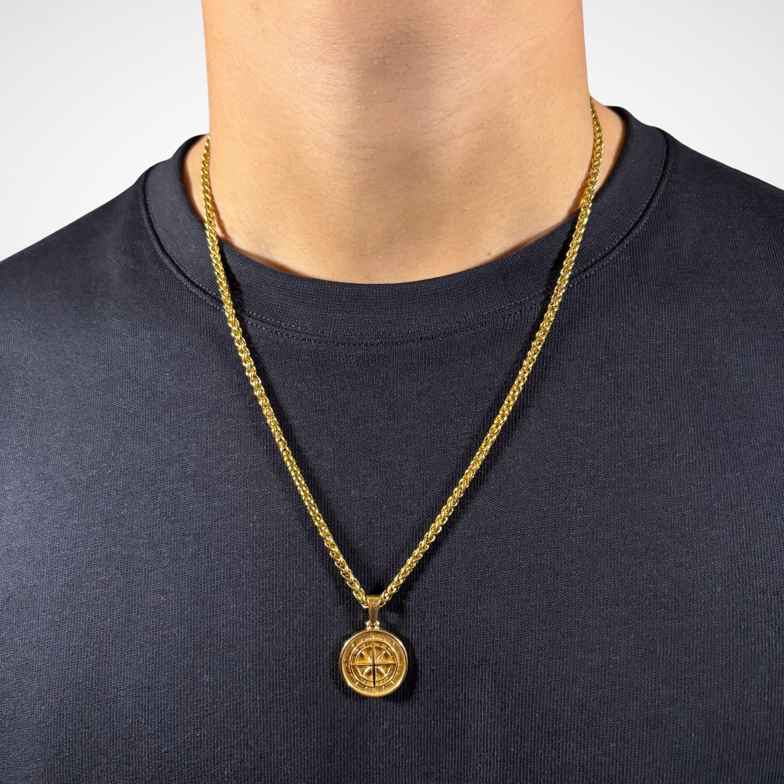 COMPASS PENDANT (18K GOLD)